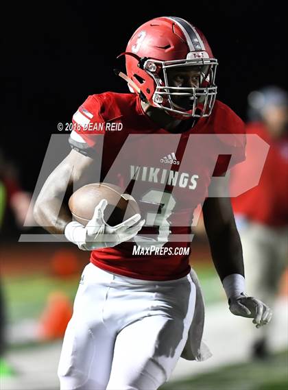 Thumbnail 3 in Lincoln-Way West @ Homewood-Flossmoor photogallery.