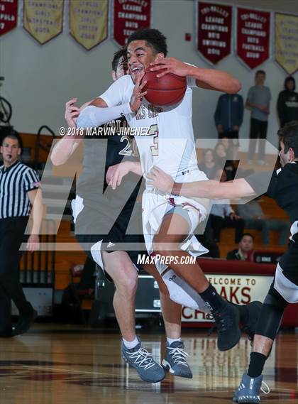 Thumbnail 1 in Calabasas @ Oaks Christian photogallery.