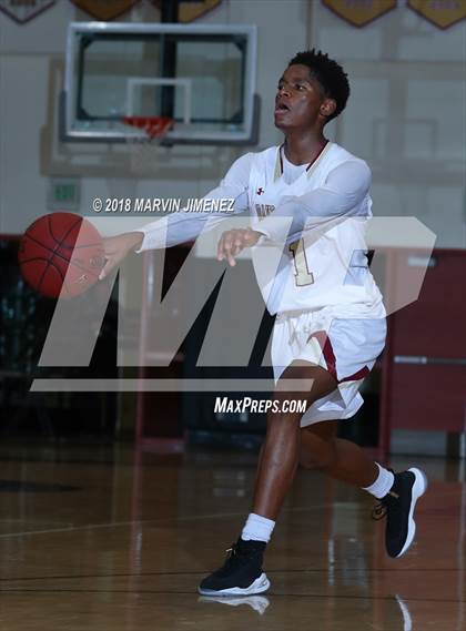 Thumbnail 3 in Calabasas @ Oaks Christian photogallery.