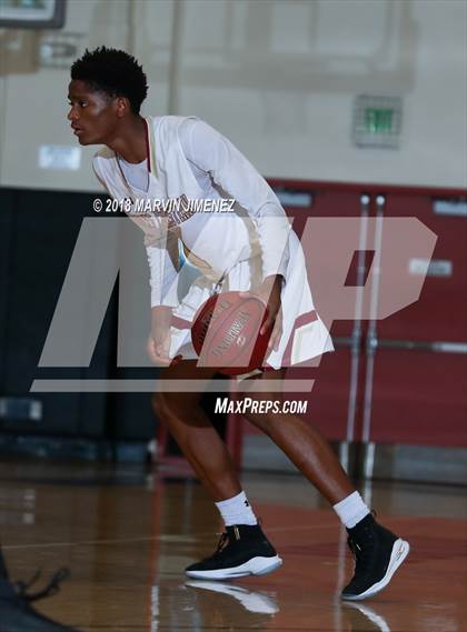 Thumbnail 2 in Calabasas @ Oaks Christian photogallery.