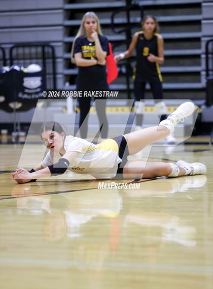 Thumbnail 2 in Newman Smith @ Crandall (Crandall Tournament) photogallery.