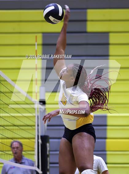 Thumbnail 1 in Newman Smith @ Crandall (Crandall Tournament) photogallery.