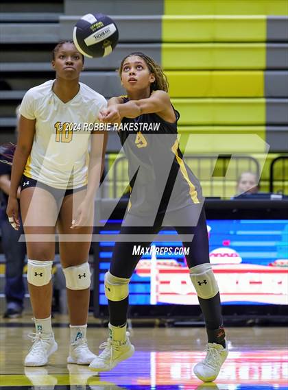 Thumbnail 3 in Newman Smith @ Crandall (Crandall Tournament) photogallery.
