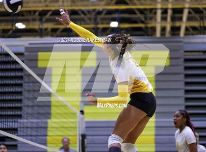 Thumbnail 2 in Newman Smith @ Crandall (Crandall Tournament) photogallery.