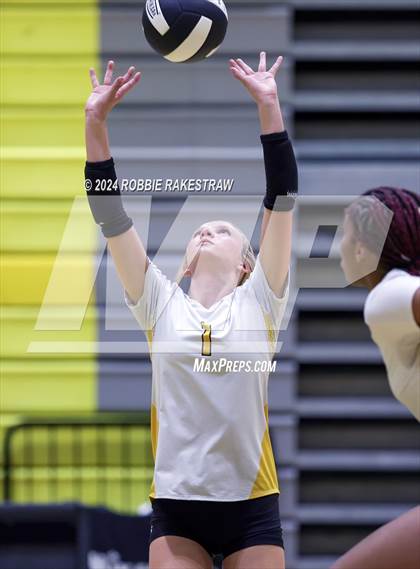 Thumbnail 3 in Newman Smith @ Crandall (Crandall Tournament) photogallery.