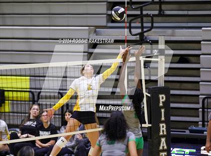 Thumbnail 3 in Newman Smith @ Crandall (Crandall Tournament) photogallery.