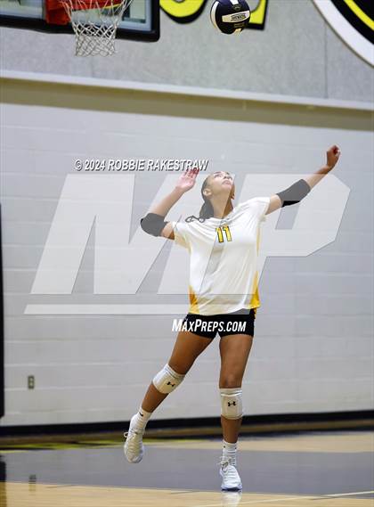 Thumbnail 3 in Newman Smith @ Crandall (Crandall Tournament) photogallery.