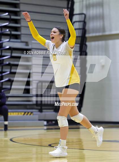 Thumbnail 1 in Newman Smith @ Crandall (Crandall Tournament) photogallery.