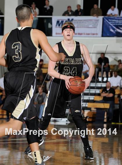 Thumbnail 2 in Oak Park vs. St. Francis (CIF SS DIIIA Final) photogallery.
