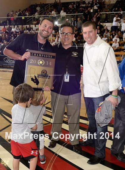 Thumbnail 1 in Oak Park vs. St. Francis (CIF SS DIIIA Final) photogallery.