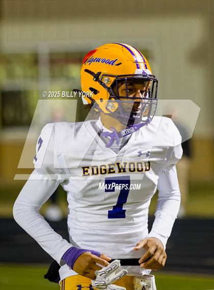 Thumbnail 3 in Edgewood vs Arp (UIL 3A D2 Football Regional) photogallery.