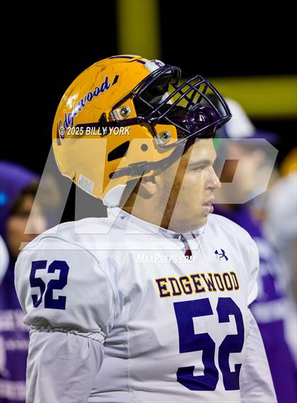 Thumbnail 1 in Edgewood vs Arp (UIL 3A D2 Football Regional) photogallery.