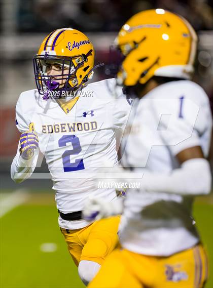 Thumbnail 1 in Edgewood vs Arp (UIL 3A D2 Football Regional) photogallery.