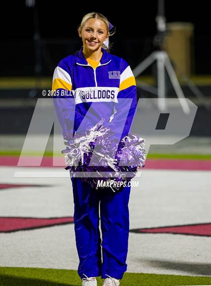 Thumbnail 1 in Edgewood vs Arp (UIL 3A D2 Football Regional) photogallery.