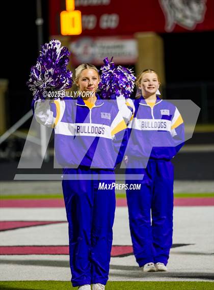 Thumbnail 1 in Edgewood vs Arp (UIL 3A D2 Football Regional) photogallery.