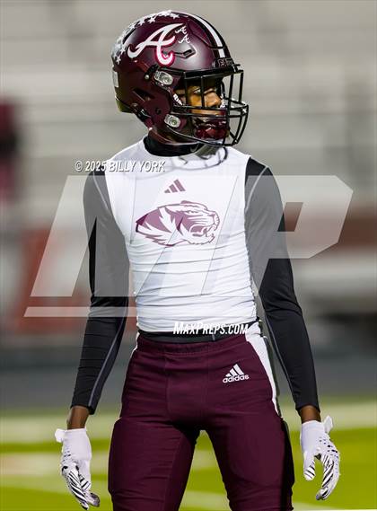 Thumbnail 1 in Edgewood vs Arp (UIL 3A D2 Football Regional) photogallery.