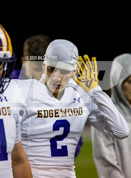 Thumbnail 2 in Edgewood vs Arp (UIL 3A D2 Football Regional) photogallery.
