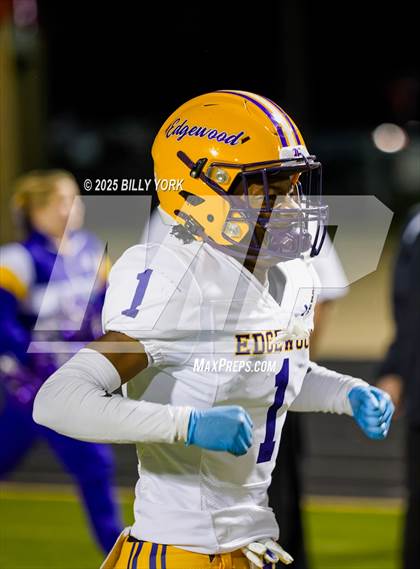 Thumbnail 1 in Edgewood vs Arp (UIL 3A D2 Football Regional) photogallery.