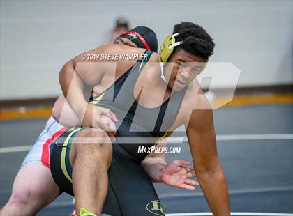 Thumbnail 1 in Bussey Dickerson Invitational photogallery.
