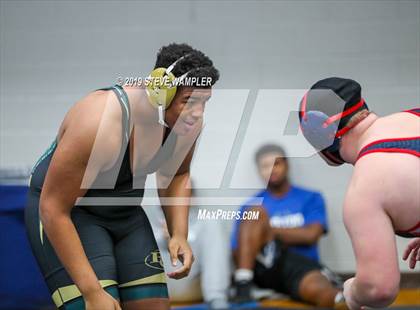 Thumbnail 1 in Bussey Dickerson Invitational photogallery.