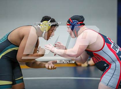 Thumbnail 1 in Bussey Dickerson Invitational photogallery.