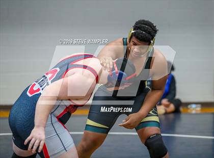 Thumbnail 2 in Bussey Dickerson Invitational photogallery.