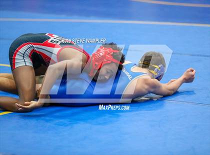 Thumbnail 2 in Bussey Dickerson Invitational photogallery.