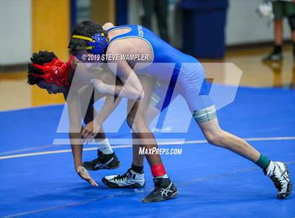 Thumbnail 1 in Bussey Dickerson Invitational photogallery.