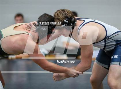 Thumbnail 3 in Bussey Dickerson Invitational photogallery.
