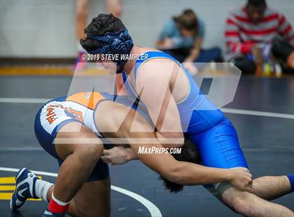 Thumbnail 2 in Bussey Dickerson Invitational photogallery.