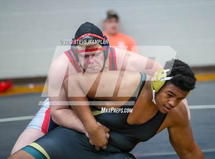 Thumbnail 2 in Bussey Dickerson Invitational photogallery.