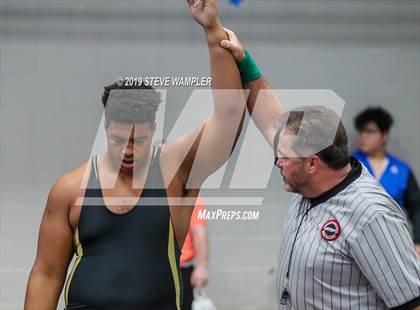 Thumbnail 3 in Bussey Dickerson Invitational photogallery.