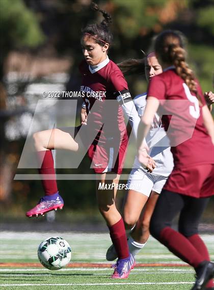 Thumbnail 2 in Riverside vs Highland Park photogallery.