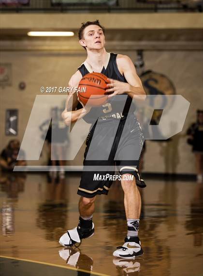 Thumbnail 2 in East Hamilton vs Bradley Central (District 5 3A) photogallery.