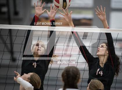 Thumbnail 3 in Chico @ Foothill photogallery.