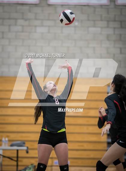 Thumbnail 2 in Chico @ Foothill photogallery.