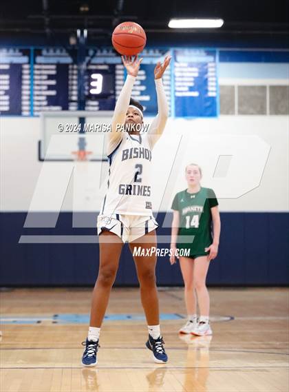 Thumbnail 2 in Bishop Grimes vs Fayetteville-Manlius photogallery.