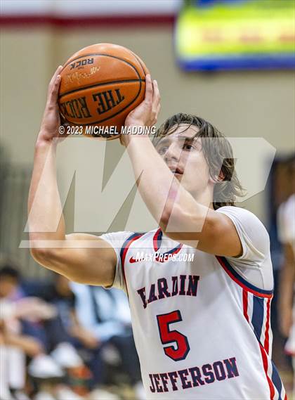 Thumbnail 1 in Goose Creek Memorial @ Hardin-Jefferson photogallery.