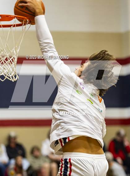 Thumbnail 3 in Goose Creek Memorial @ Hardin-Jefferson photogallery.