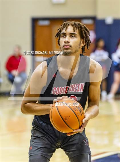 Thumbnail 1 in Goose Creek Memorial @ Hardin-Jefferson photogallery.