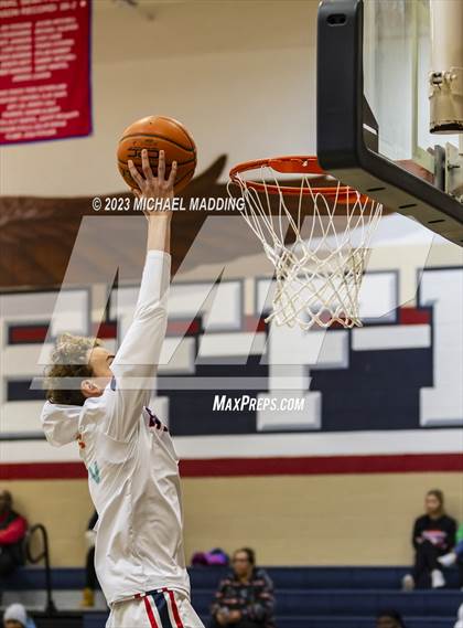 Thumbnail 2 in Goose Creek Memorial @ Hardin-Jefferson photogallery.