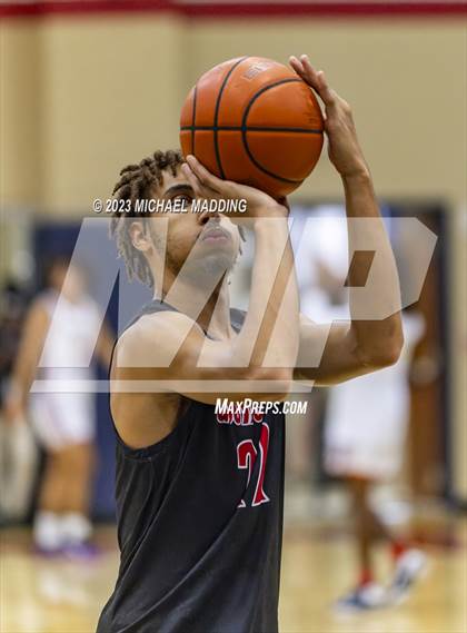 Thumbnail 2 in Goose Creek Memorial @ Hardin-Jefferson photogallery.