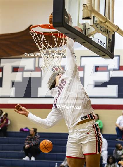 Thumbnail 3 in Goose Creek Memorial @ Hardin-Jefferson photogallery.