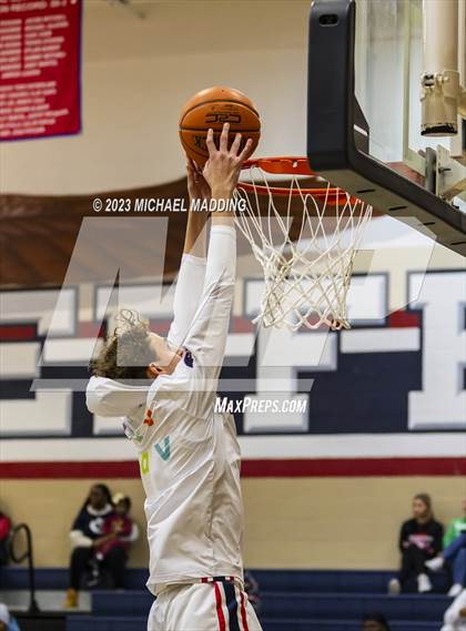 Thumbnail 3 in Goose Creek Memorial @ Hardin-Jefferson photogallery.