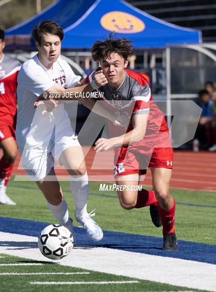 Thumbnail 2 in Lee vs Flour Bluff (Alamo Heights Invitational) photogallery.