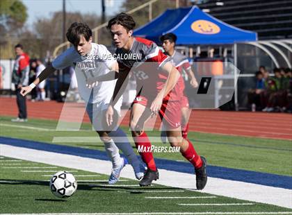 Thumbnail 3 in Lee vs Flour Bluff (Alamo Heights Invitational) photogallery.