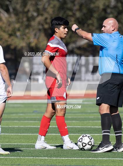 Thumbnail 2 in Lee vs Flour Bluff (Alamo Heights Invitational) photogallery.