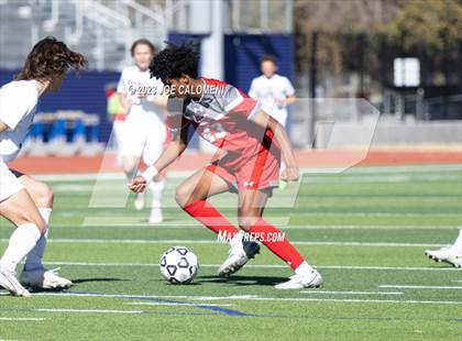 Thumbnail 2 in Lee vs Flour Bluff (Alamo Heights Invitational) photogallery.