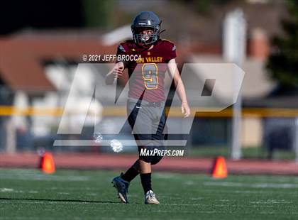 Thumbnail 1 in Agoura vs Simi Valley  photogallery.