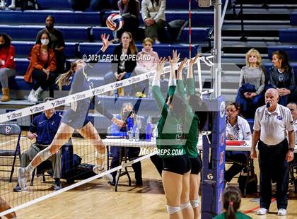 Thumbnail 2 in St. Pius X Catholic vs. Greenbrier (GHSA 5A Championship) photogallery.
